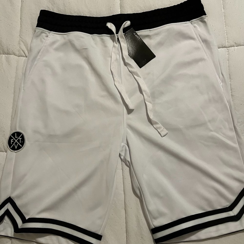 LIVE FIT Men's Shorts